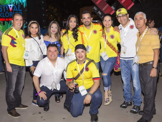 Un éxito el 32 Festival Folklórico Internacional: 'La Vuelta al Mundo'