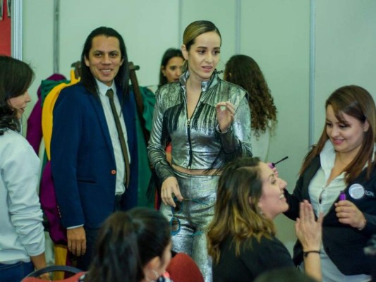 Momentos en Backstage en Estilo Moda 2019