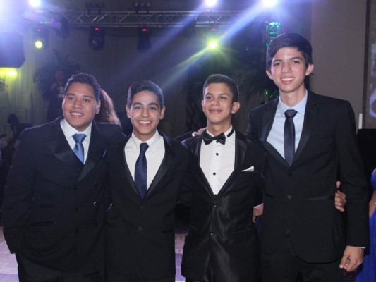 Prom night de New Horizon School  