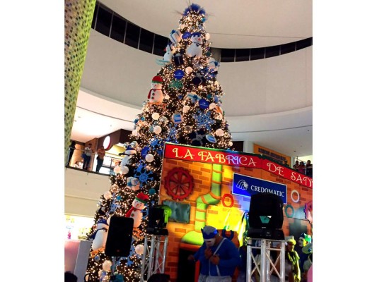 Credomatic enciende la Navidad en Metromall