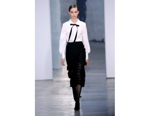 NEW YORK, NY - FEBRUARY 13: A model walks the runway for the Carolina Herrera collection during, New York Fashion Week: The Shows on February 13, 2017 in New York City. JP Yim/Getty Images/AFP<br/><br/>== FOR NEWSPAPERS, INTERNET, TELCOS & TELEVISION USE ONLY ==<br/><br/>