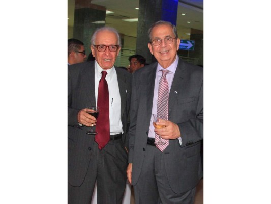 BANPAIS rinde homenaje al padre Antonio Quetglas