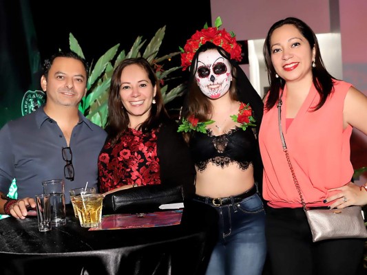 Noche de Catrinas en el Hotel Honduras Maya