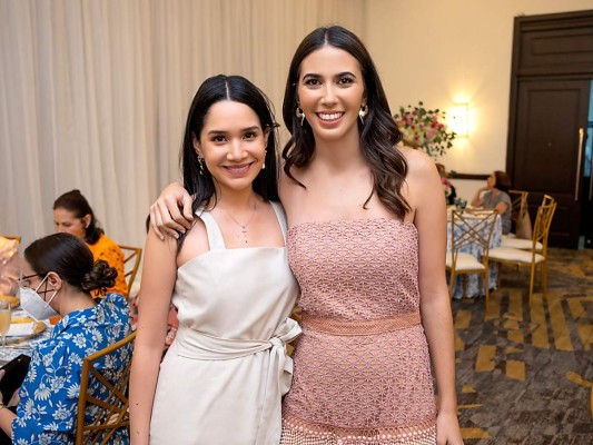 La despedida de soltera de Angie Andonie