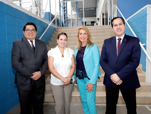 La Macris School inaugura moderno auditorio