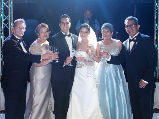 La boda de Liza Pinto y Juan Carlos Valle