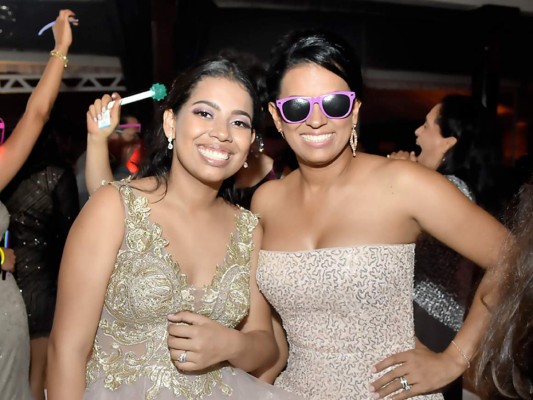 Inolvidable fiesta de quince años de Emily Cano