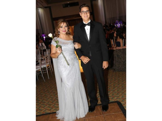 Marisela Durón y Roberto Aviles