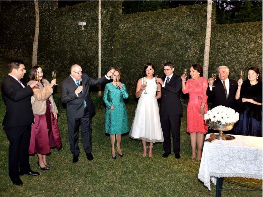 Ramón y Andrea Sarmiento, Alvaro y Sandra López, Alejandra y Alvaro, Conchita y Ramón Sarmiento y María Reneé López (foto: Daniel Mendoza)