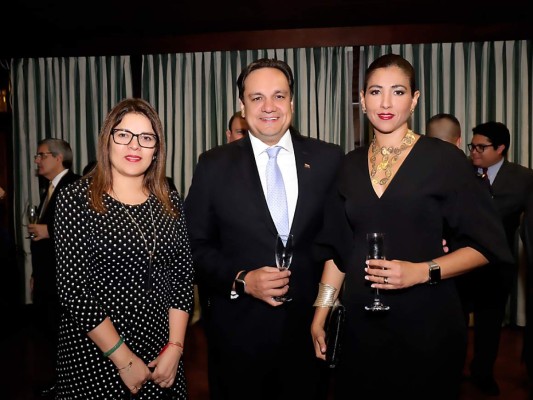 Bienvenida al embajador de Venezuela