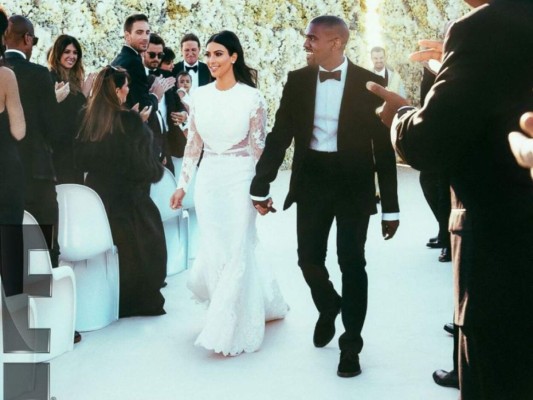 Kim Kardashian y Kanye West pasaron de amigos a esposos. La pareja contrajo matrimonio en 2014.
