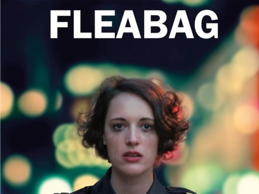 Fleabag<br/>Comedia dramática británica, escrita por Phoebe Waller-Bridge. La serie se estrenó el 21 de julio de 2016, concluyendo su segunda temporada el 8 de abril de 2019. Ésta trata de una joven con dudosas intenciones, quien intenta lidiar con la vida en la gran ciudad mientras acepta una tragedia reciente que le cambiará el transcurso de su vida.<br/>