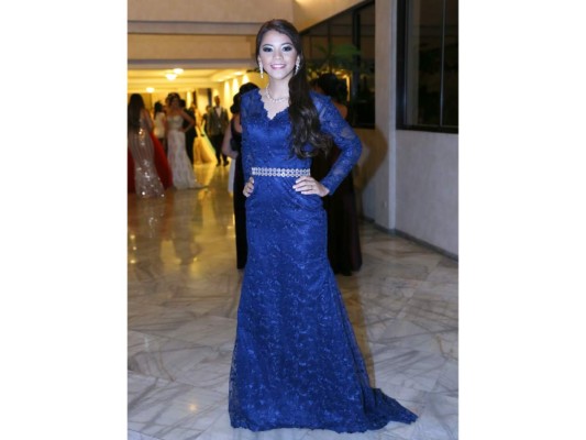 Mayan School celebra su prom al estilo los Oscar