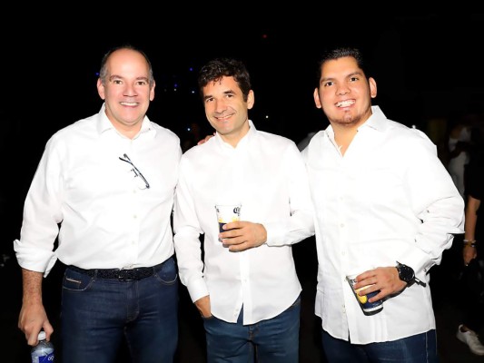 Mauricio Batien,Jaume Puig, y Rodrigo Soto