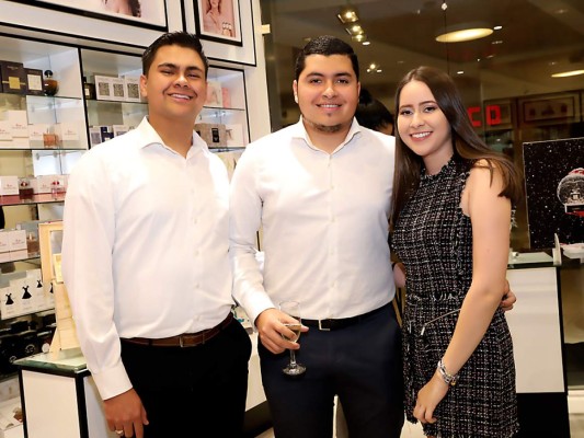 Inauguración de Danaé Perfumería