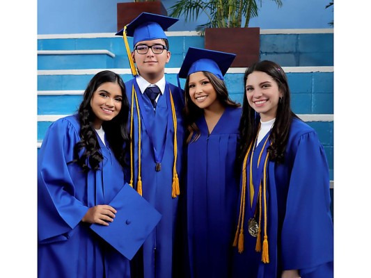 Graduación de la clase 2019 de Macris School