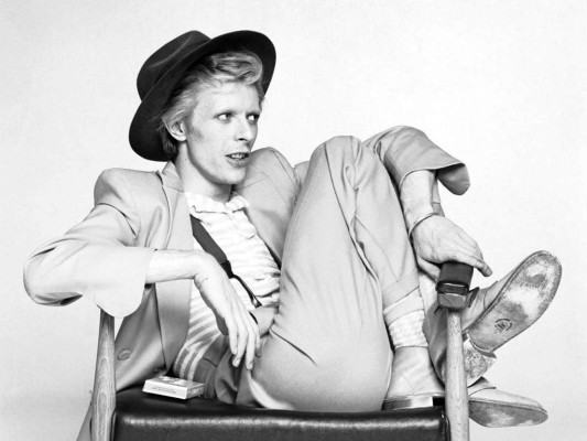 El artista británico, que se hizo famoso por su extravagante alter ego: Ziggy Stardust, era considerado como una de las grandes estrellas de todos los tiempos y ocupa el número 23 de una lista de Rolling Stones de los 100 grandes cantantes