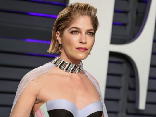 El nuevo look rapado de Selma Blair