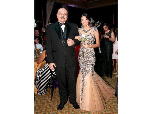 Desfile de los Seniors 2017 Del Campo International School