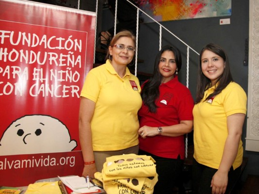 Exposición Conexiones en La Veranda  