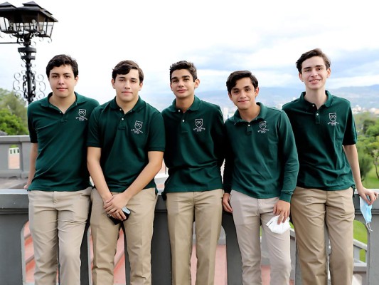 Andre Mondragón, Carlos Banegas, Diego Alvarez, Rodrigo Girón y Mario Flores