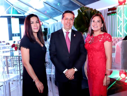 Banco Azteca celebra su 11 aniversario en Honduras