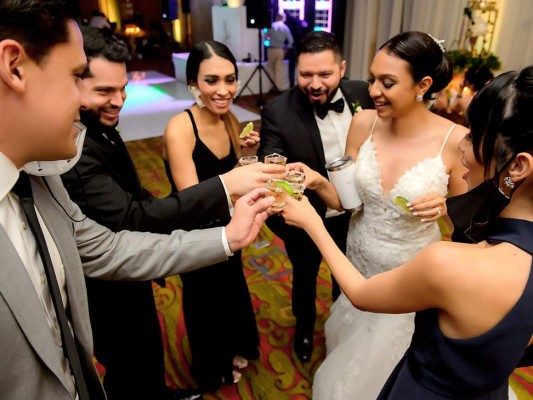 La boda de Henry Mauricio Soliman y Victoria Alejandra Valladares