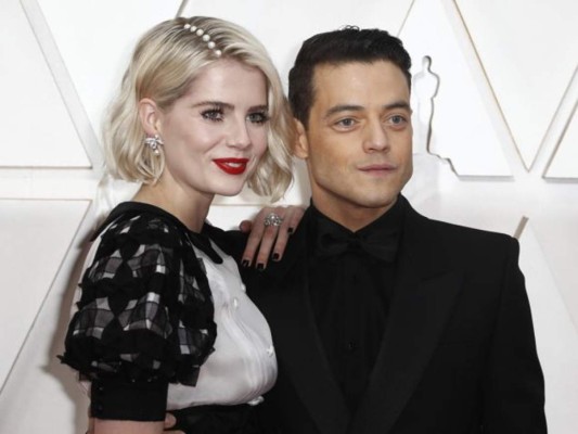 Rami Malek y Lucy Boynton