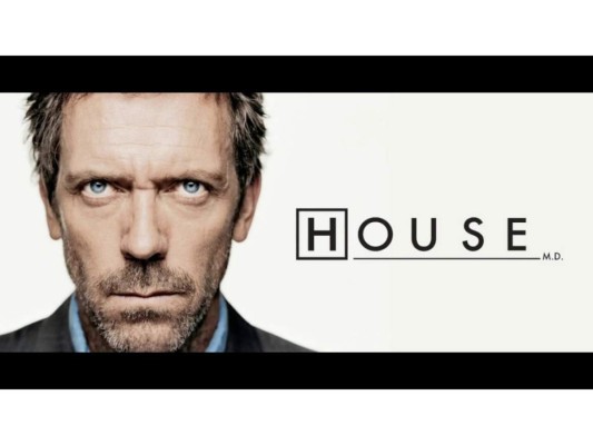 House M.D. (2004 – 2012)<br/>Doctor House, un médico satírico, irónico y nada convencional que trabaja en el hospital Universitario Princeton – Plainsboro de Nueva Jersey, liderando un equipo de médicos para dar con diagnósticos que puedan salvar la vida de sus pacientes. Esta serie también ha sido galardonada con dos Globos de Oro y cuatro EMMYs.<br/>