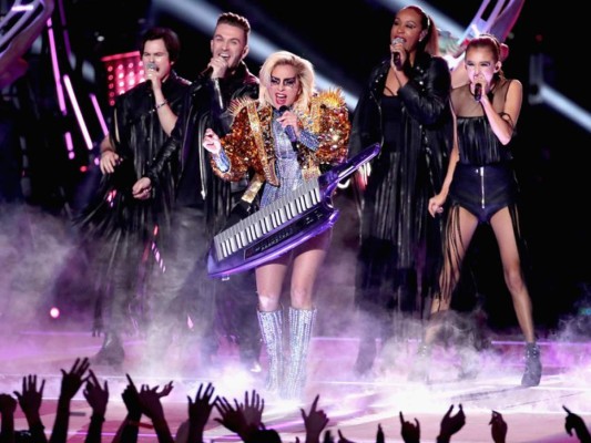 Born This Way, Bad Romance, Justa Dance y Million Reasons fueron los hits que Gaga interpretó para todos su fans
