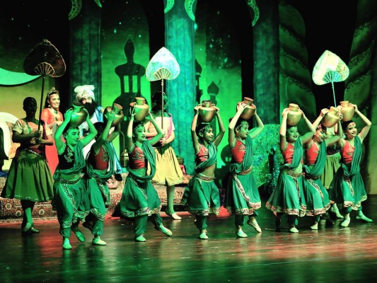 Mágica presentación de La Academia de Baile ADAGIO