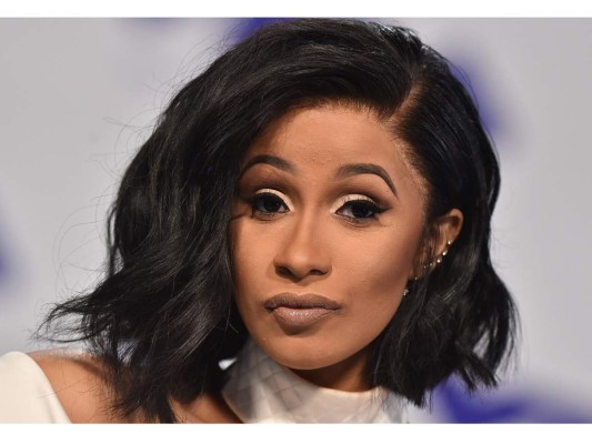 Cardi B es demandada por 10 millones de dólares