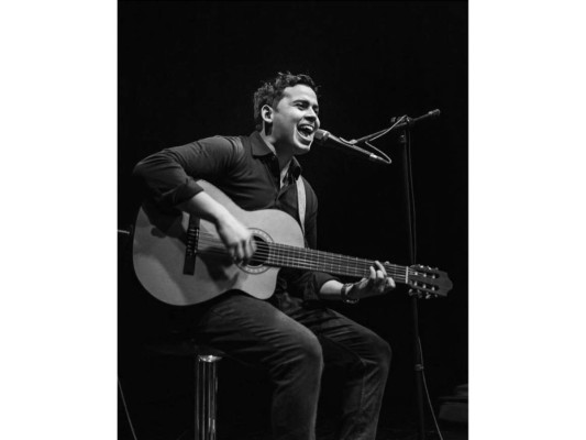 Rodolfo Bueso, el cantante hondureño llama al optimismo en MLOV