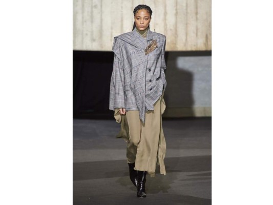 Design by Roland Mouret