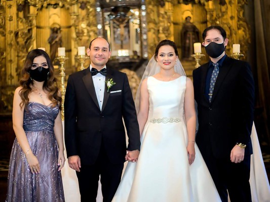 La boda de Azaria Martínez y Fernando Torres