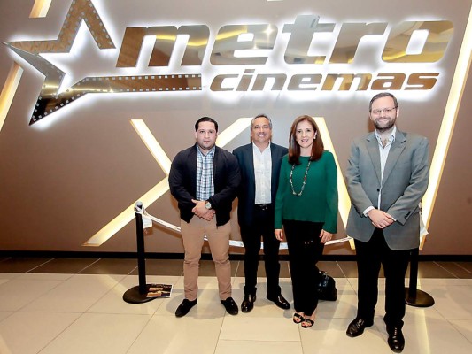 El cocktail de apertura de Metro Cinemas