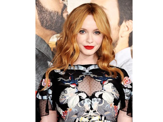 Christina Hendricks<br/>''Generalmente intentamos reprogramar el Día de San Valentín porque pensamos que es una noche de aficionados', incluyendo además a su esposo.