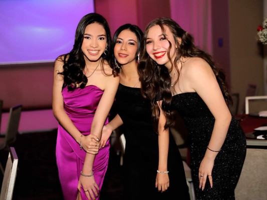 Jimena Galo, Camila Zenteno y Elohimm Matamoros