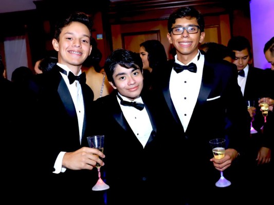 Roberto Sauceda, Gabriel Bustillo y Arturo Blandón