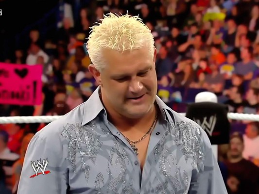 27-Brian Lawler: luchador profesional estadounidense, se suicido el 29 de Julio los 46 años