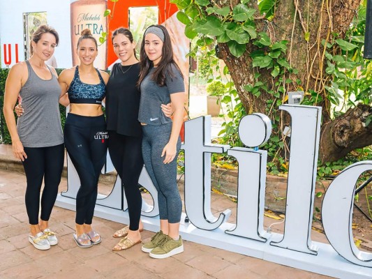 Rita Jabbour, Daniela Beltran, del Estudio de Yoga Ananda con Daniela Prieto y Rose Jabbour. Foto:Daniel Madrid