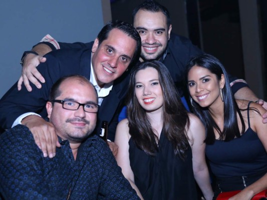 Apertura Up Lounge y Club