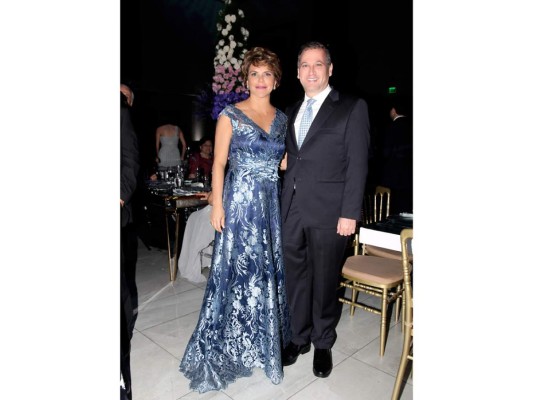 Elegante recepción para Jacobo y Nathalie Handal  