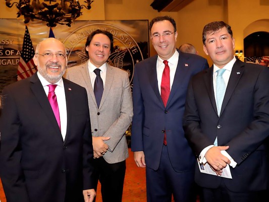 Fervor, amor y patriotismo durante la celebración de la independencia de los Estados Unidos