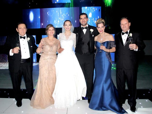 Elegante recepción para Jacobo y Nathalie Handal  