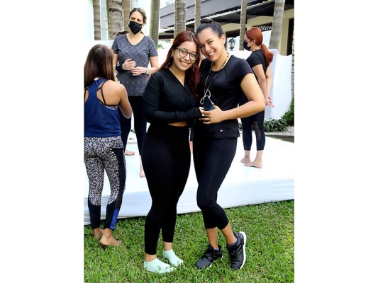 Andrea Midence y Marisol Alemán.