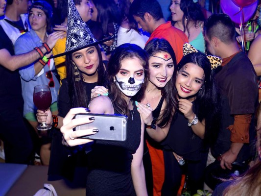 Night Walkers Halloween party en el InterContinental