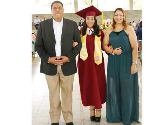 Entrega de títulos de Mayan School I parte