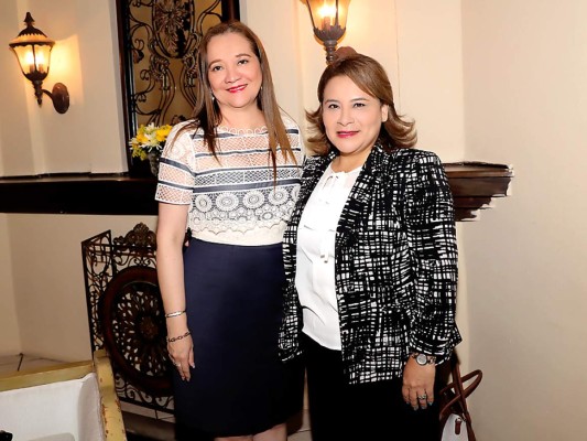 ﻿Almuerzo en honor a Maria Dolores Agüero 