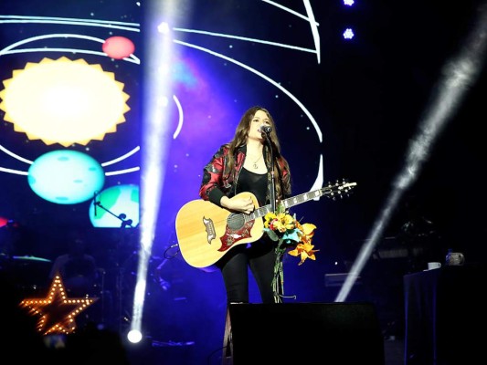 Jesse y Joy presentaron Un besito más tour en Tegucigalpa